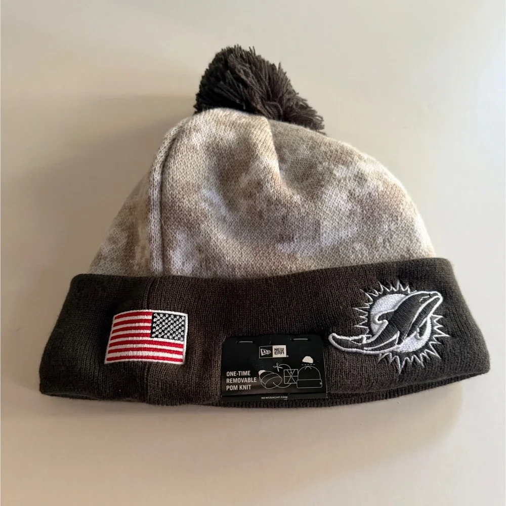New Era 60583003 Miami Dolphins Salute To Service Knit Beanie OSFM NWT